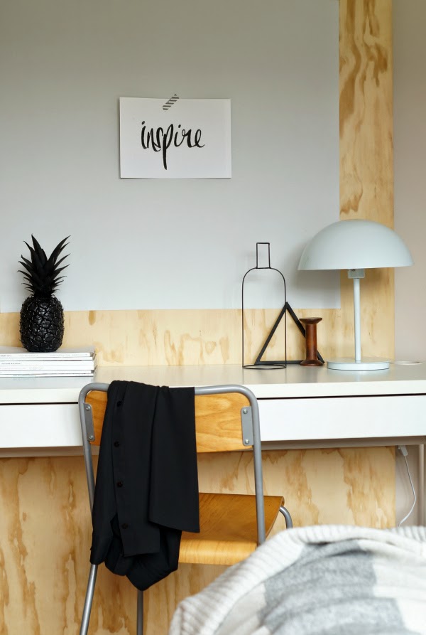 Workspace inspire black pineapple