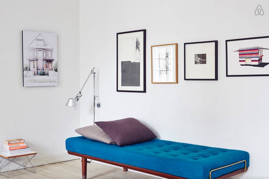 airbnb copenhagen apartment blue daybed