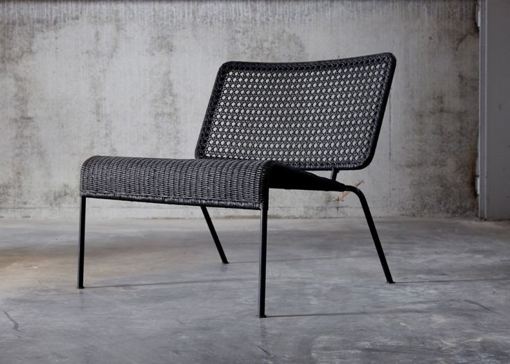 black-rattan-chair-viktigt-collection