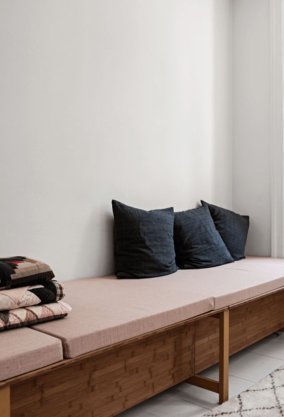 minimal mattress sofa with three cushions