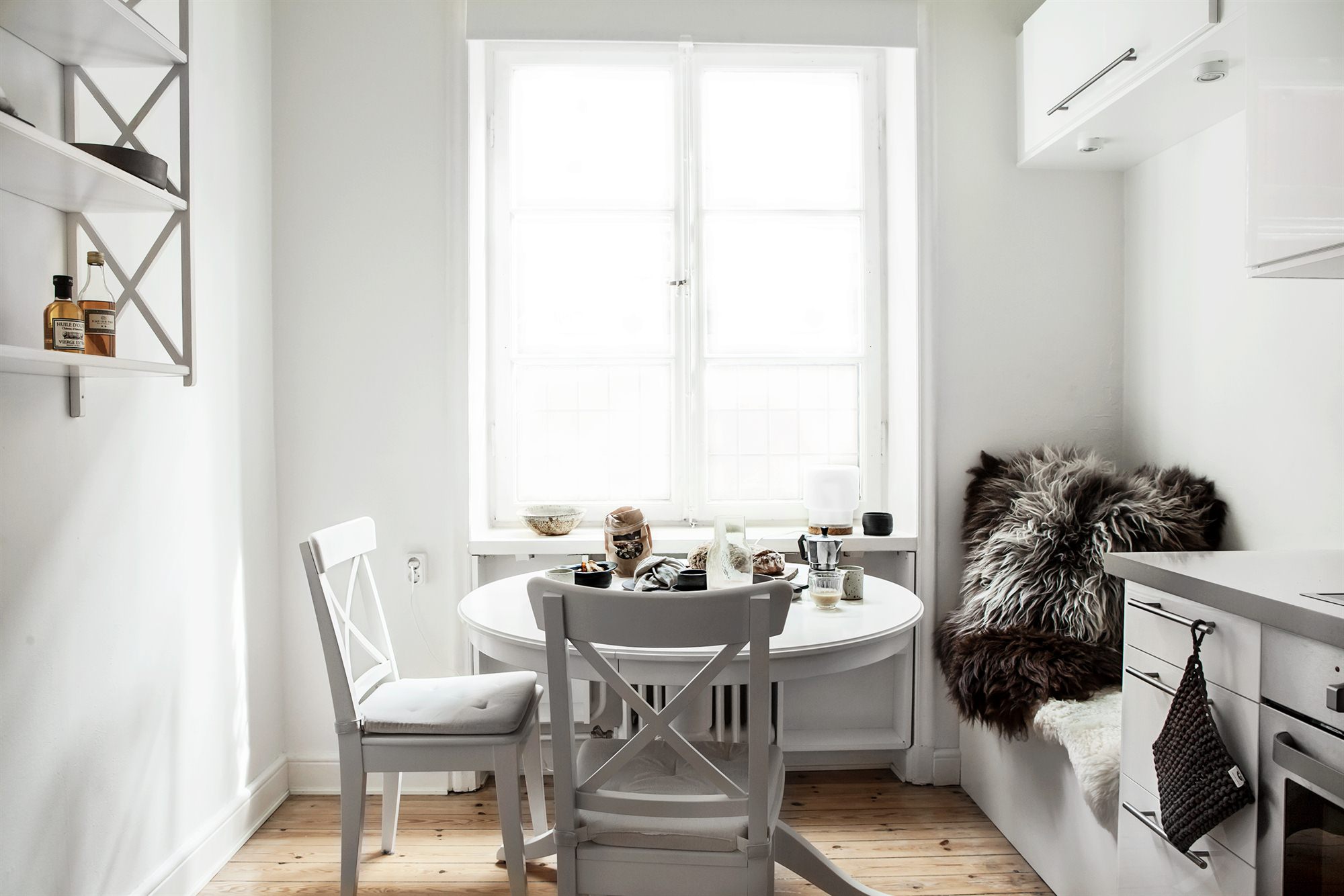 white kitchen with wintery details