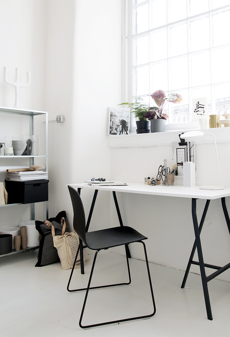 black and white work space inspiration 