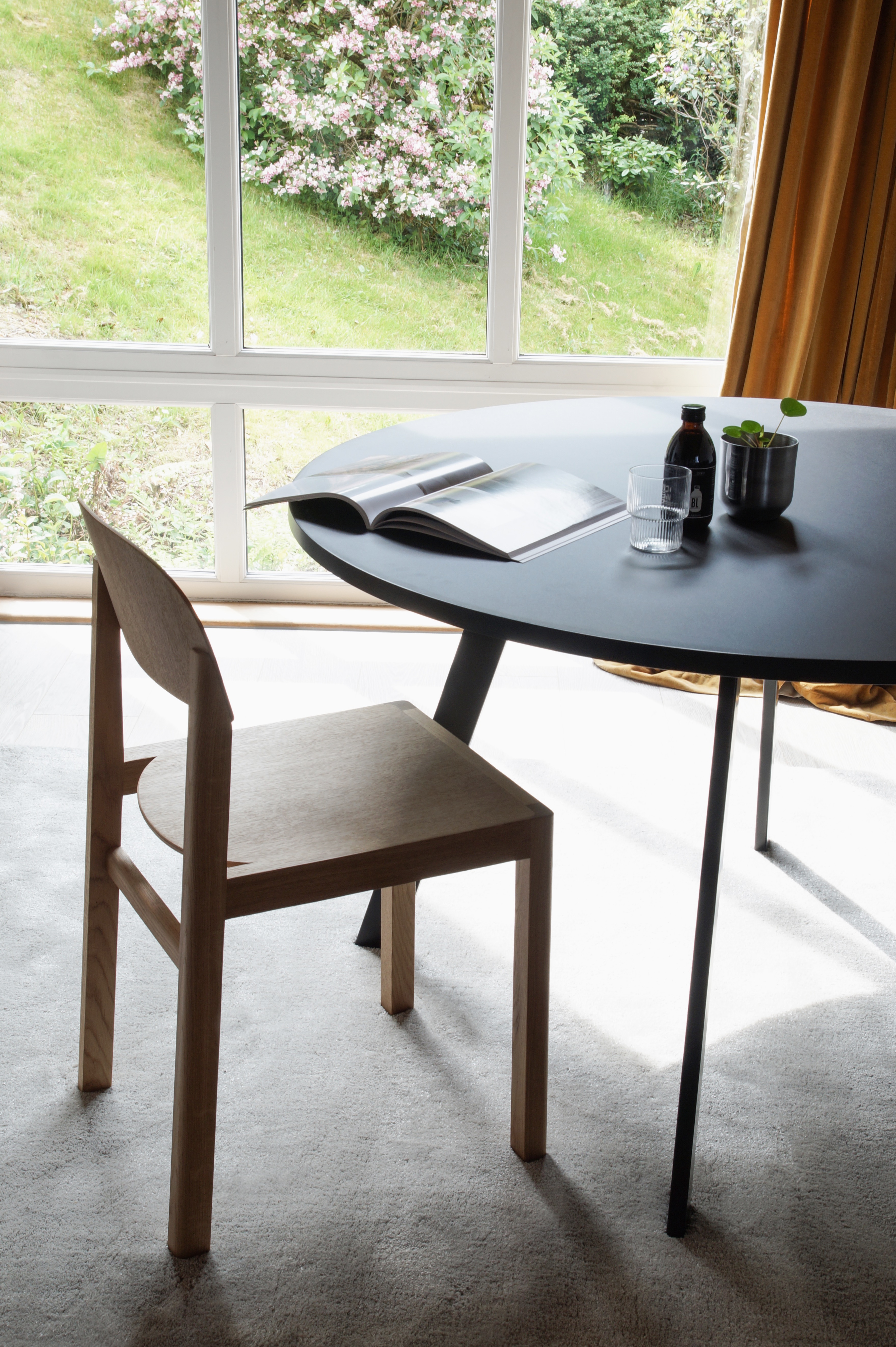 The perfect round dining table - K2 dining table from JENSENplus