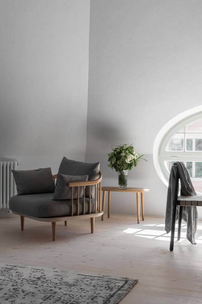 Loft Kolasinski minimal apartment with vintage pieces