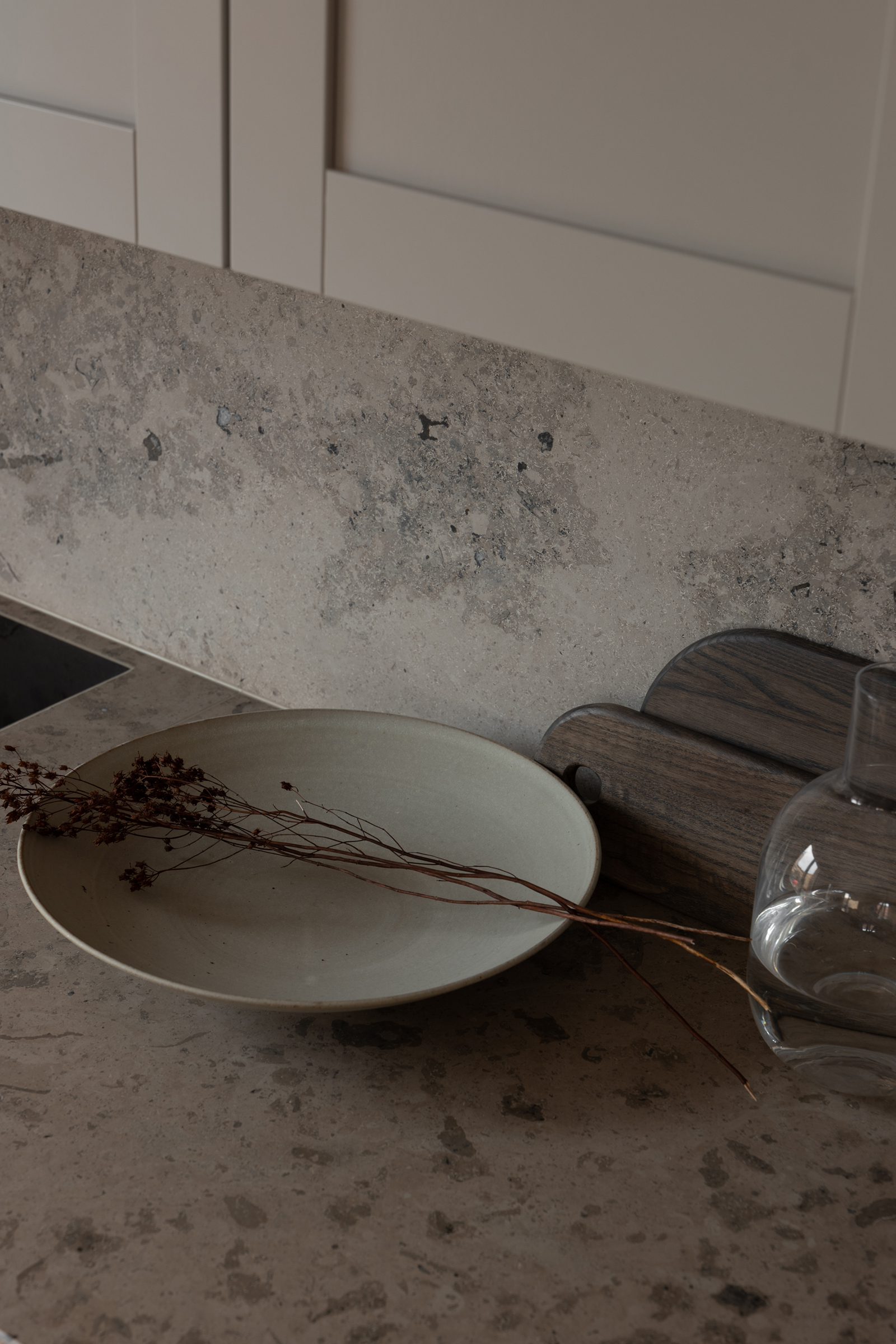 Stone worktops and dried flowers